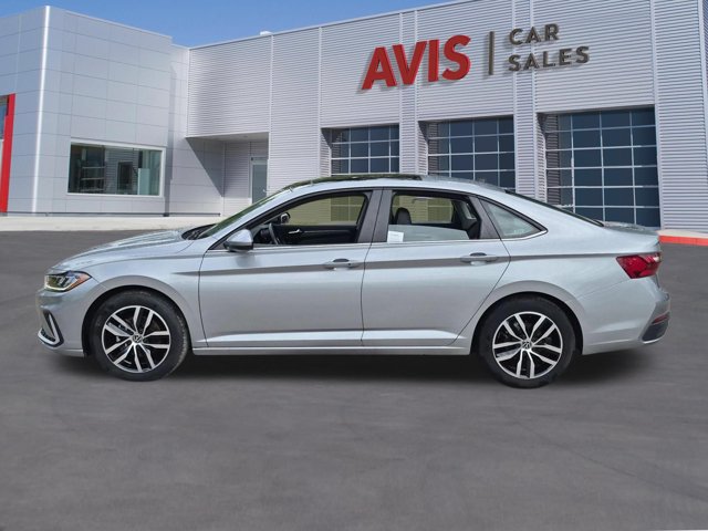 2025 Volkswagen Jetta SE - Photo 10