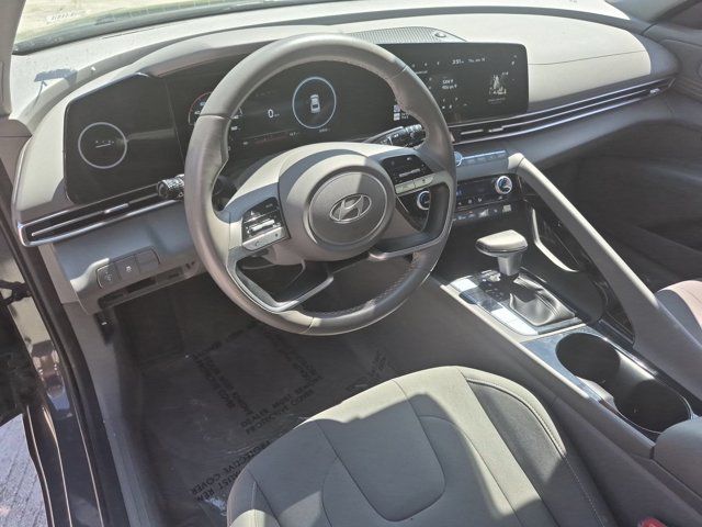 Thumbnail: 2025 Hyundai Elantra - 15
