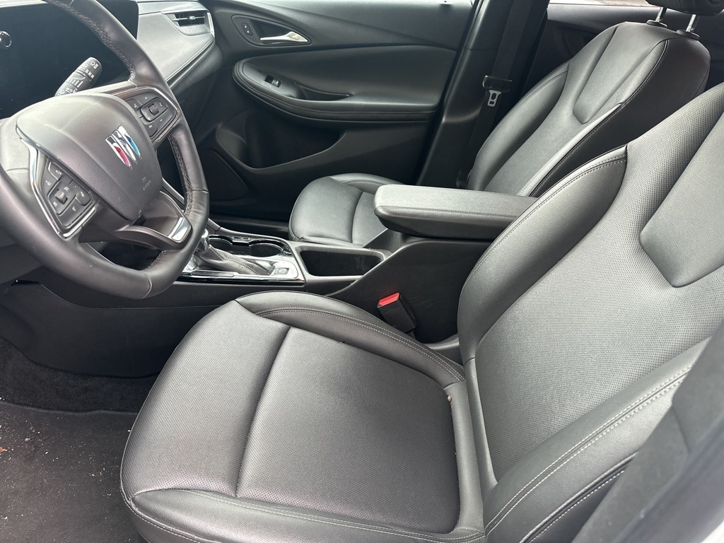 Thumbnail: 2024 Buick Encore GX - 4