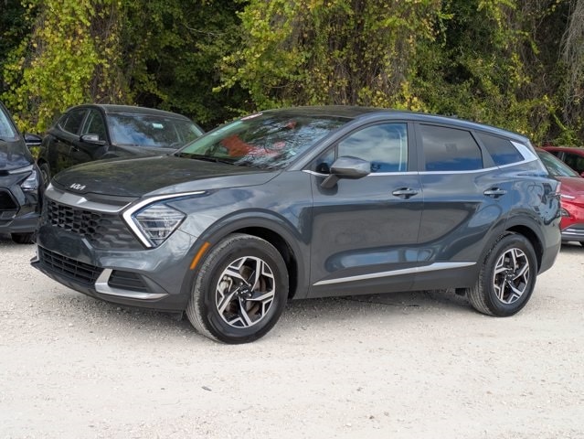 2024 Kia Sportage LX's photo