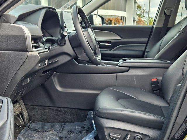 Thumbnail: 2025 Toyota Grand Highlander - 26