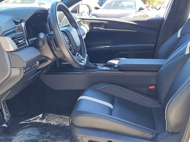 Thumbnail: 2025 Toyota Camry - 25