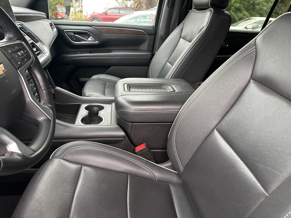 Thumbnail: 2023 Chevrolet Suburban - 5