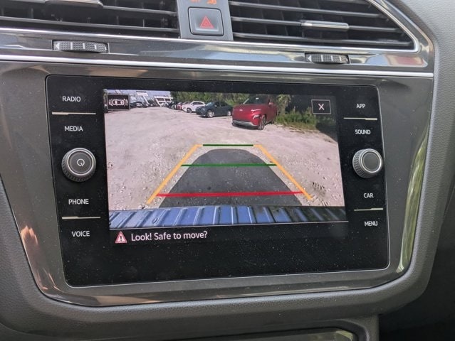 Thumbnail: 2024 Volkswagen Tiguan - 9