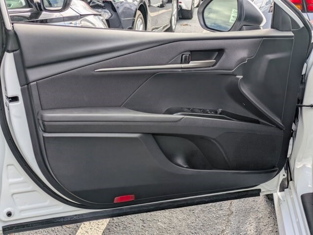 Thumbnail: 2025 Toyota Camry - 9