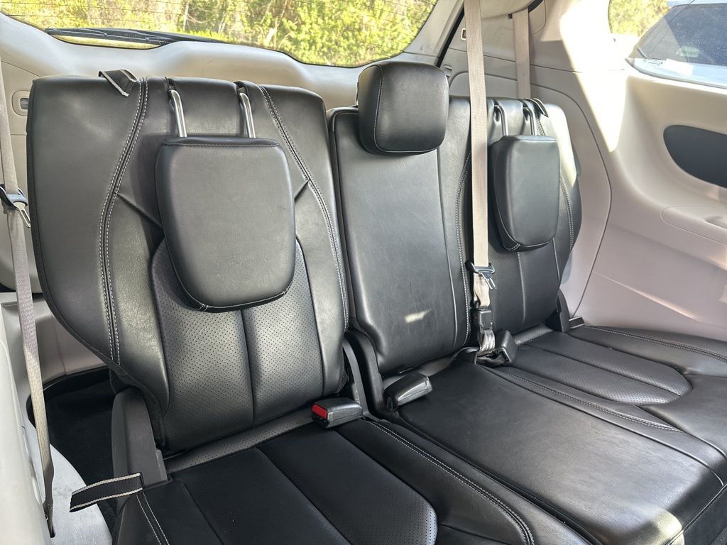 Thumbnail: 2023 Chrysler Pacifica - 7