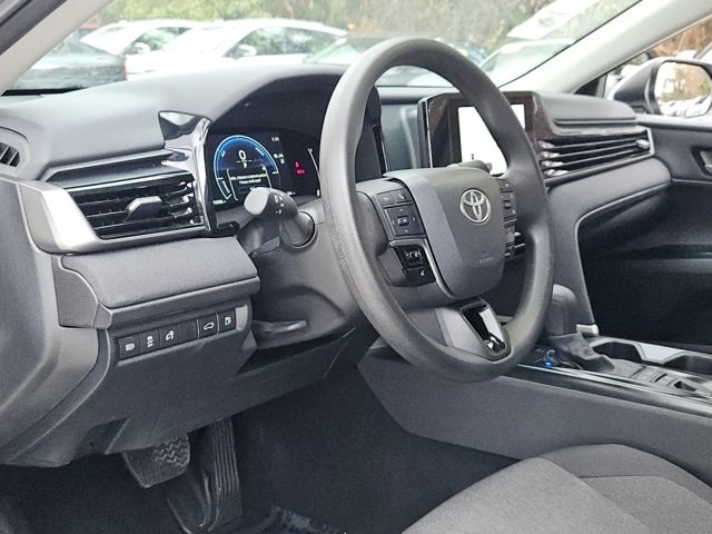 Thumbnail: 2025 Toyota Camry - 15