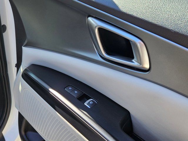 Thumbnail: 2024 Kia Carnival - 29