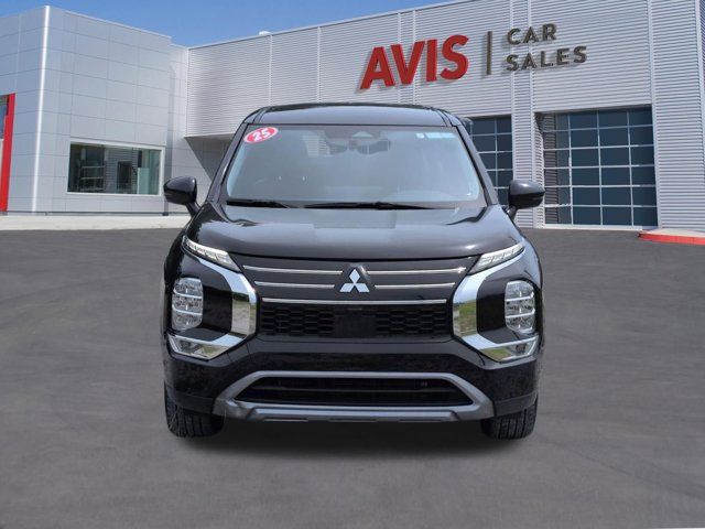 Thumbnail: 2025 Mitsubishi Outlander - 2