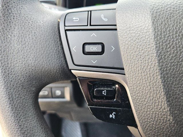 Thumbnail: 2025 Toyota Camry - 20