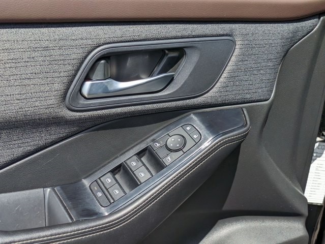 2023 Nissan Rogue SV 10