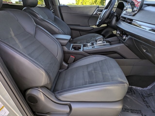 Thumbnail: 2024 Mitsubishi Outlander - 28