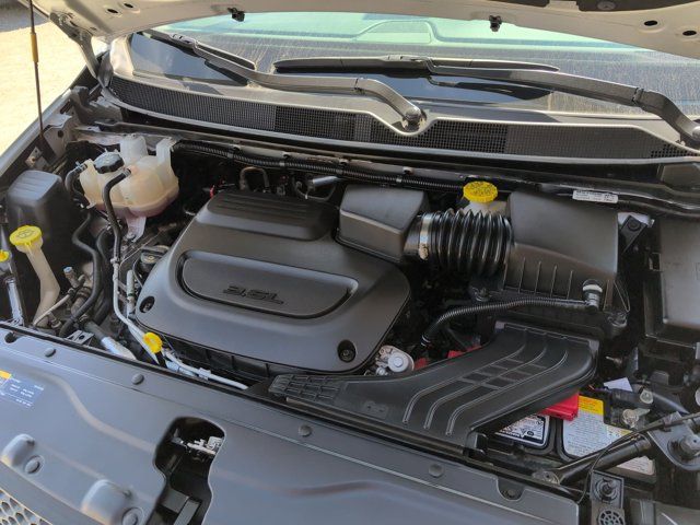 Thumbnail: 2024 Chrysler Voyager - 34