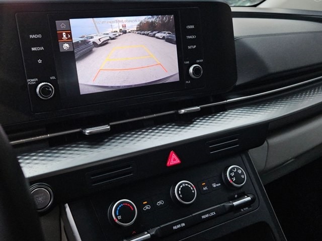 Thumbnail: 2024 Kia Carnival - 18