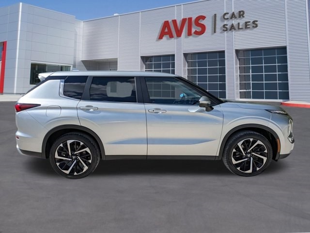 Thumbnail: 2024 Mitsubishi Outlander - 5
