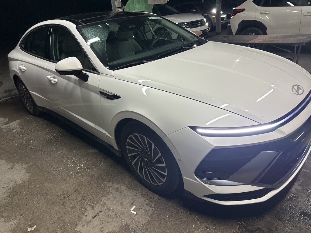 Thumbnail: 2024 Hyundai Sonata - 2