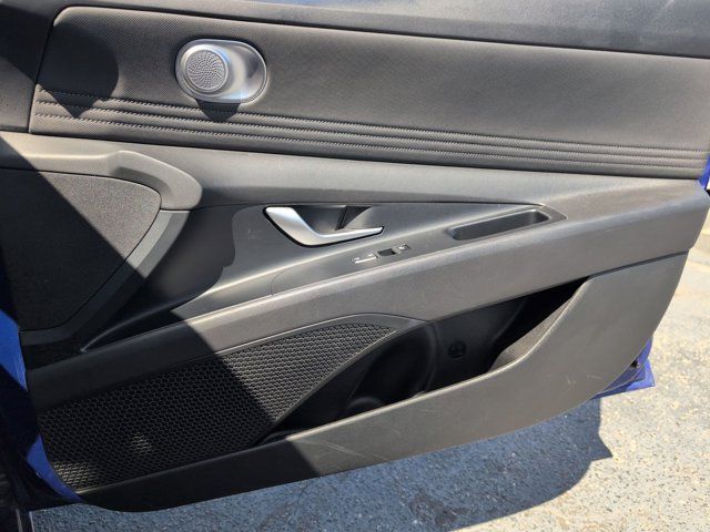 Thumbnail: 2025 Hyundai Elantra - 35