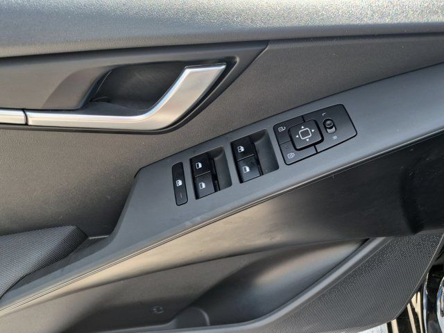 Thumbnail: 2025 Kia Niro - 13