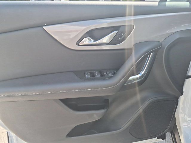 Thumbnail: 2025 Chevrolet Blazer - 11