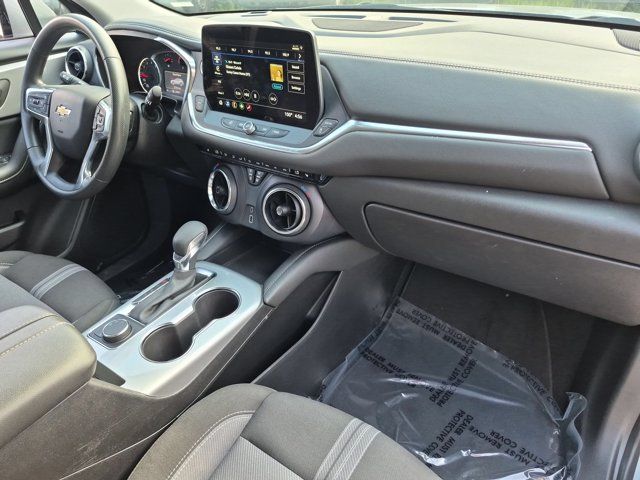 Thumbnail: 2025 Chevrolet Blazer - 31