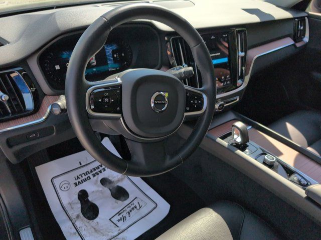 Thumbnail: 2025 Volvo S60 - 15