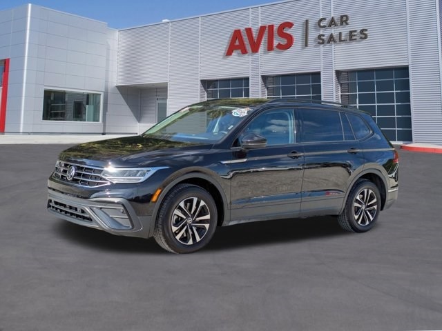 2024 Volkswagen Tiguan S's photo