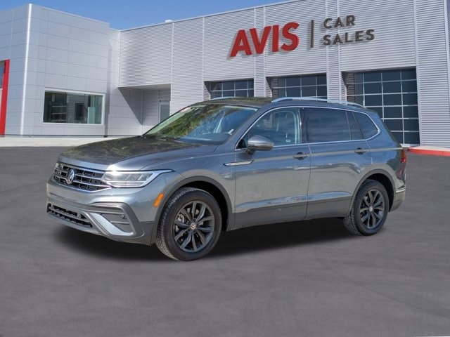 2024 Volkswagen Tiguan SE's photo