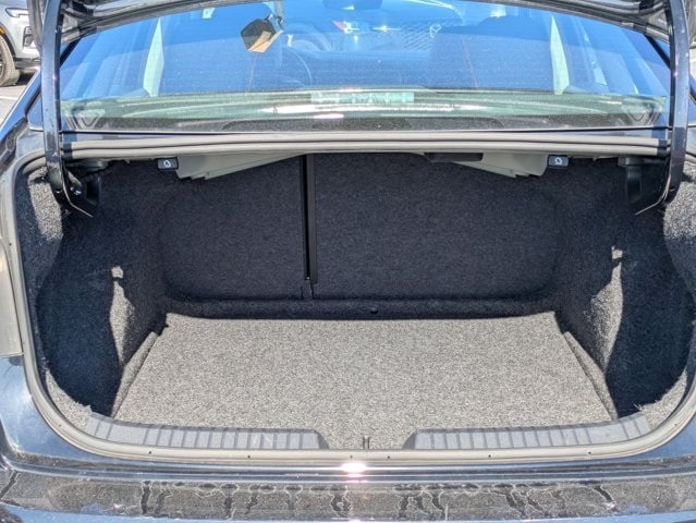 Thumbnail: 2024 Volkswagen Jetta - 22