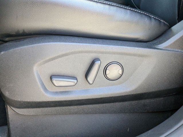 2022 Ford Edge Titanium 14