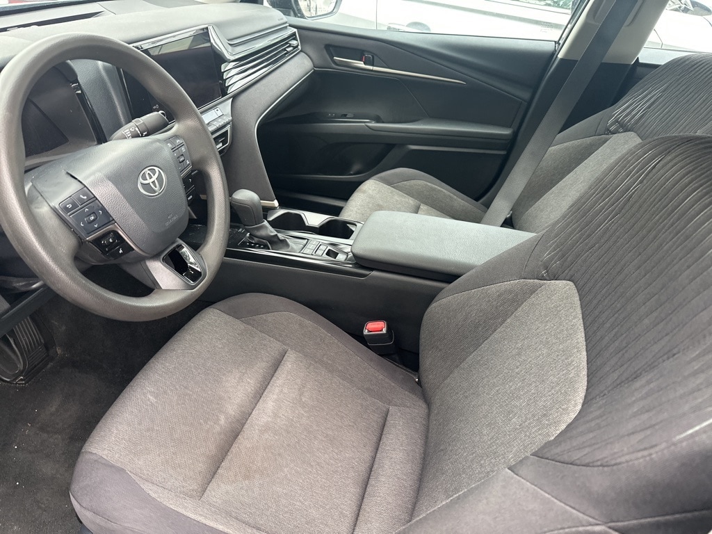 Thumbnail: 2025 Toyota Camry - 3