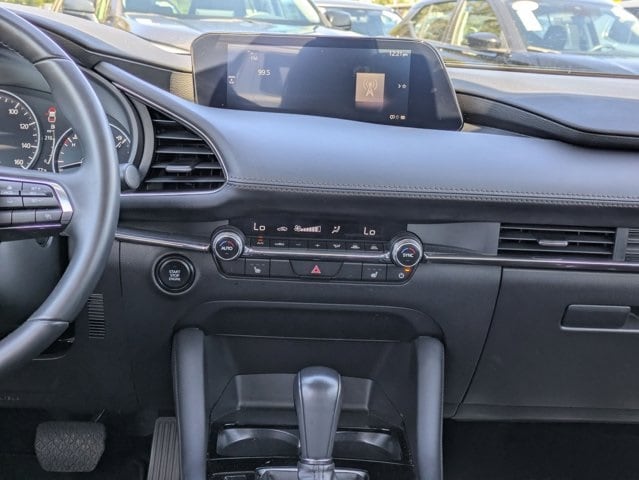 Thumbnail: 2025 Mazda Mazda3 - 18