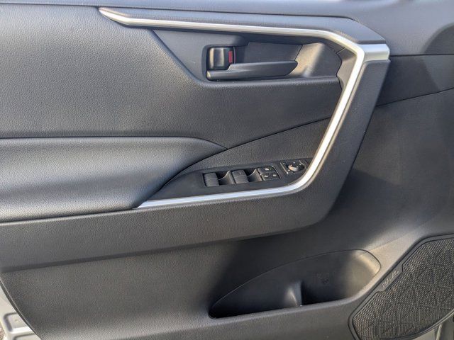 Thumbnail: 2025 Toyota RAV4 - 14