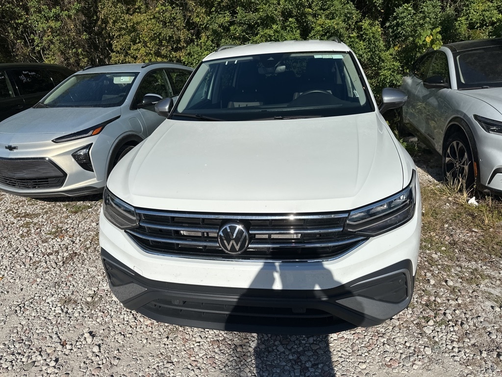 Thumbnail: 2024 Volkswagen Tiguan - 2