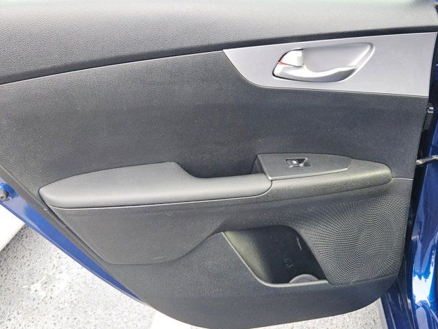 Thumbnail: 2024 Kia Forte - 25