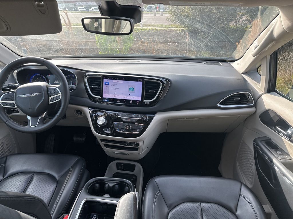 Thumbnail: 2023 Chrysler Pacifica - 8