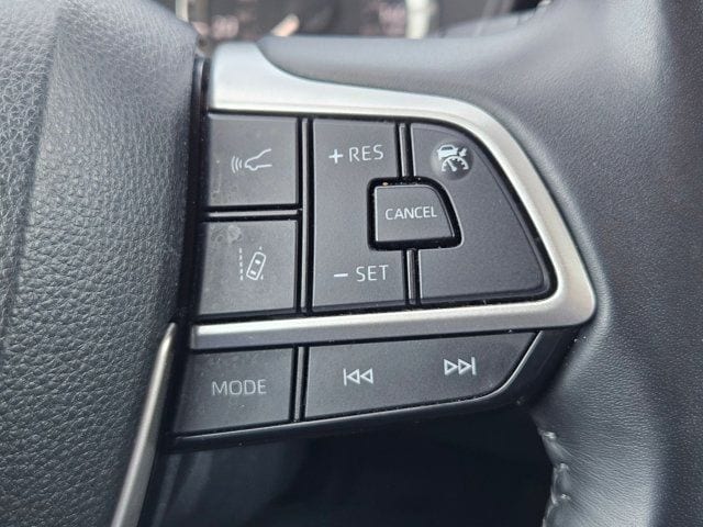 Thumbnail: 2024 Toyota Highlander - 21