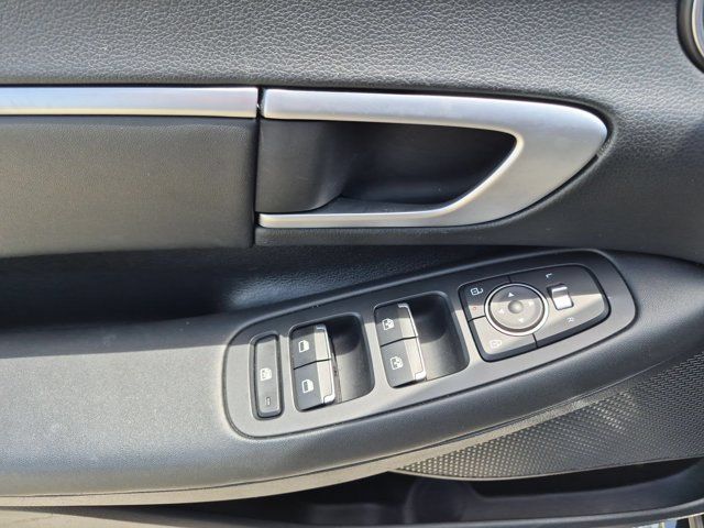 2025 Hyundai Sonata SEL - Photo 13