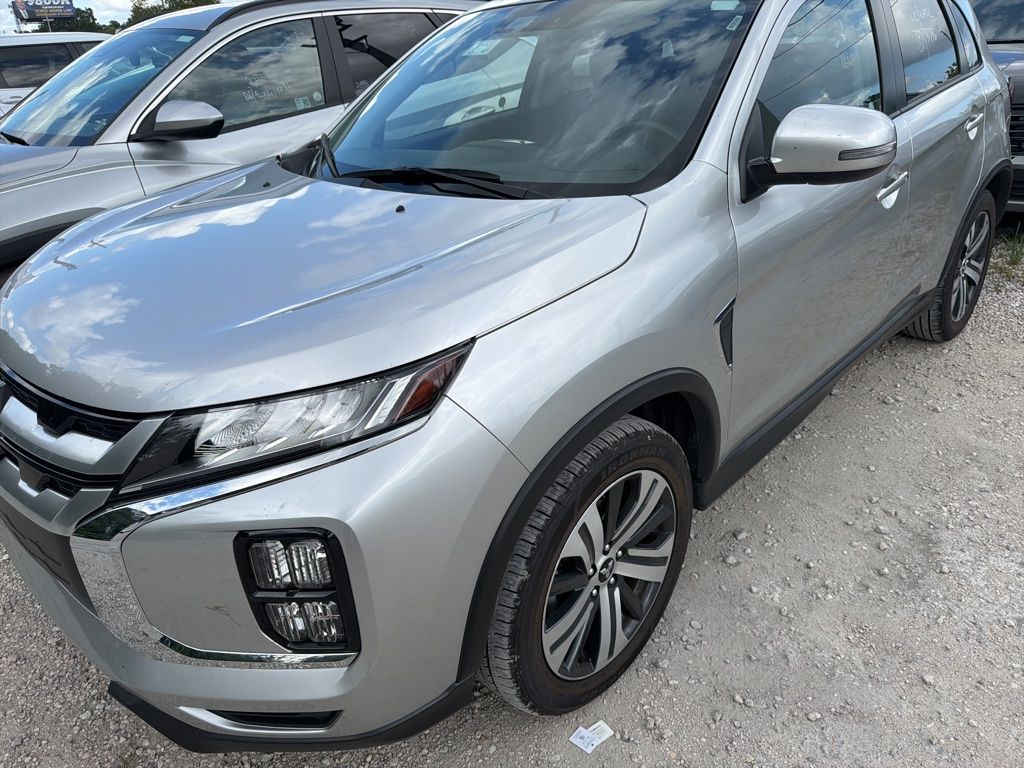 2025 Mitsubishi Outlander Sport's photo