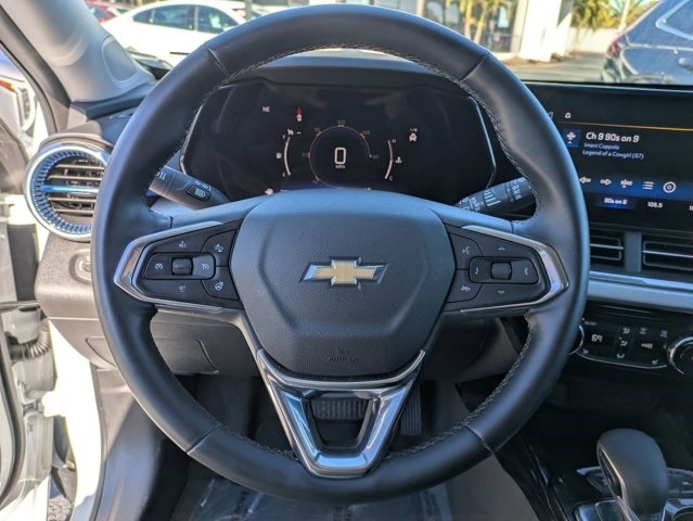 Thumbnail: 2025 Chevrolet Trax - 15