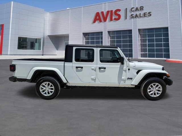 Thumbnail: 2023 Jeep Gladiator - 5
