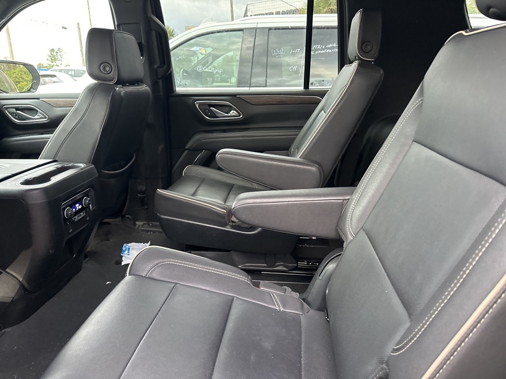 Thumbnail: 2023 Chevrolet Suburban - 5