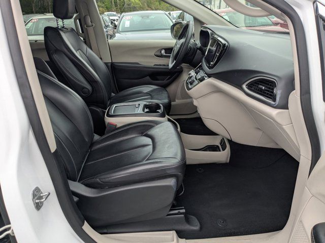 Thumbnail: 2023 Chrysler Pacifica - 27