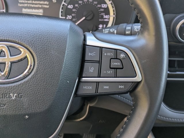 Thumbnail: 2024 Toyota Highlander - 14