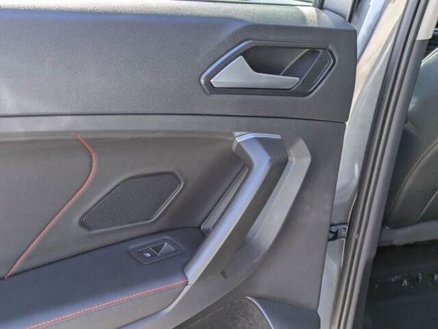 Thumbnail: 2024 Volkswagen Tiguan - 20