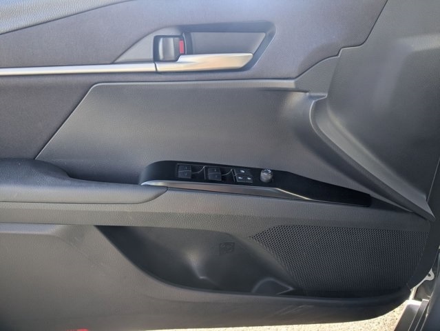 Thumbnail: 2025 Toyota Camry - 22