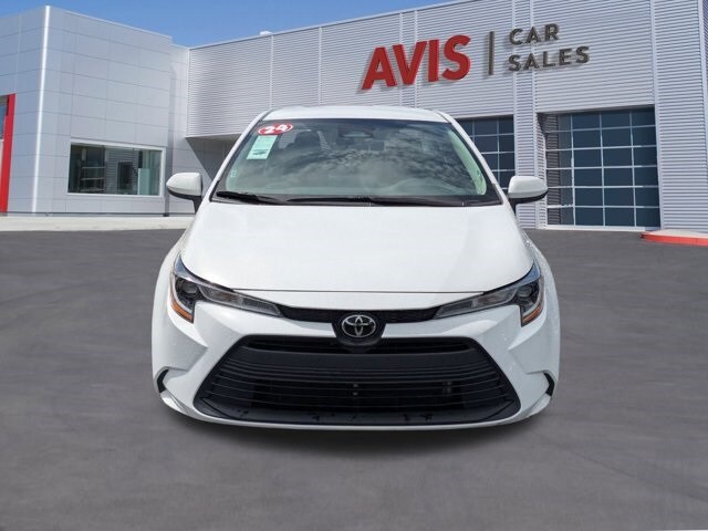 2024 Toyota Corolla LE photo 2