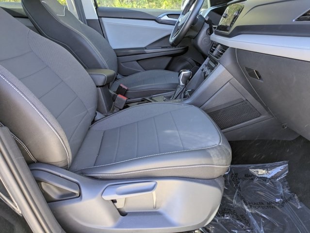 Thumbnail: 2024 Volkswagen Taos - 25