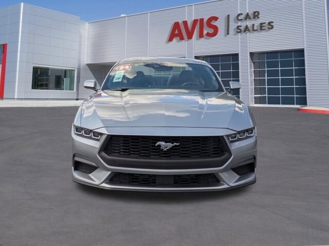 2024 Ford Mustang photo 2