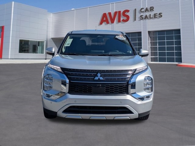 Thumbnail: 2024 Mitsubishi Outlander - 2