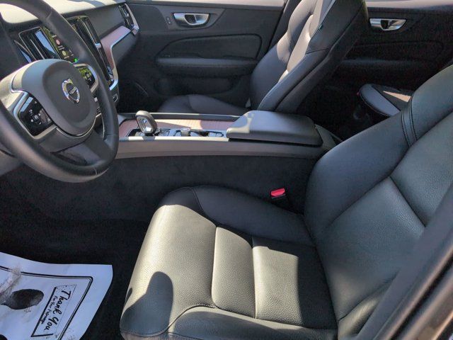 Thumbnail: 2025 Volvo S60 - 24